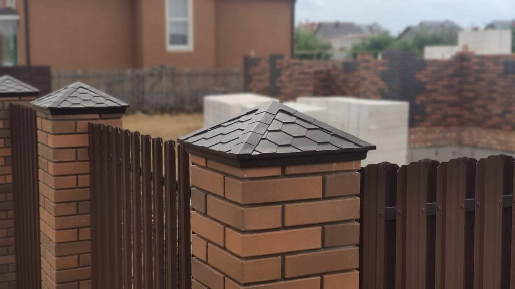 Колпак Zking Эверест Коричневый на столб 1.5х1.5 кирпича (390х390мм) в Владикавказе фото