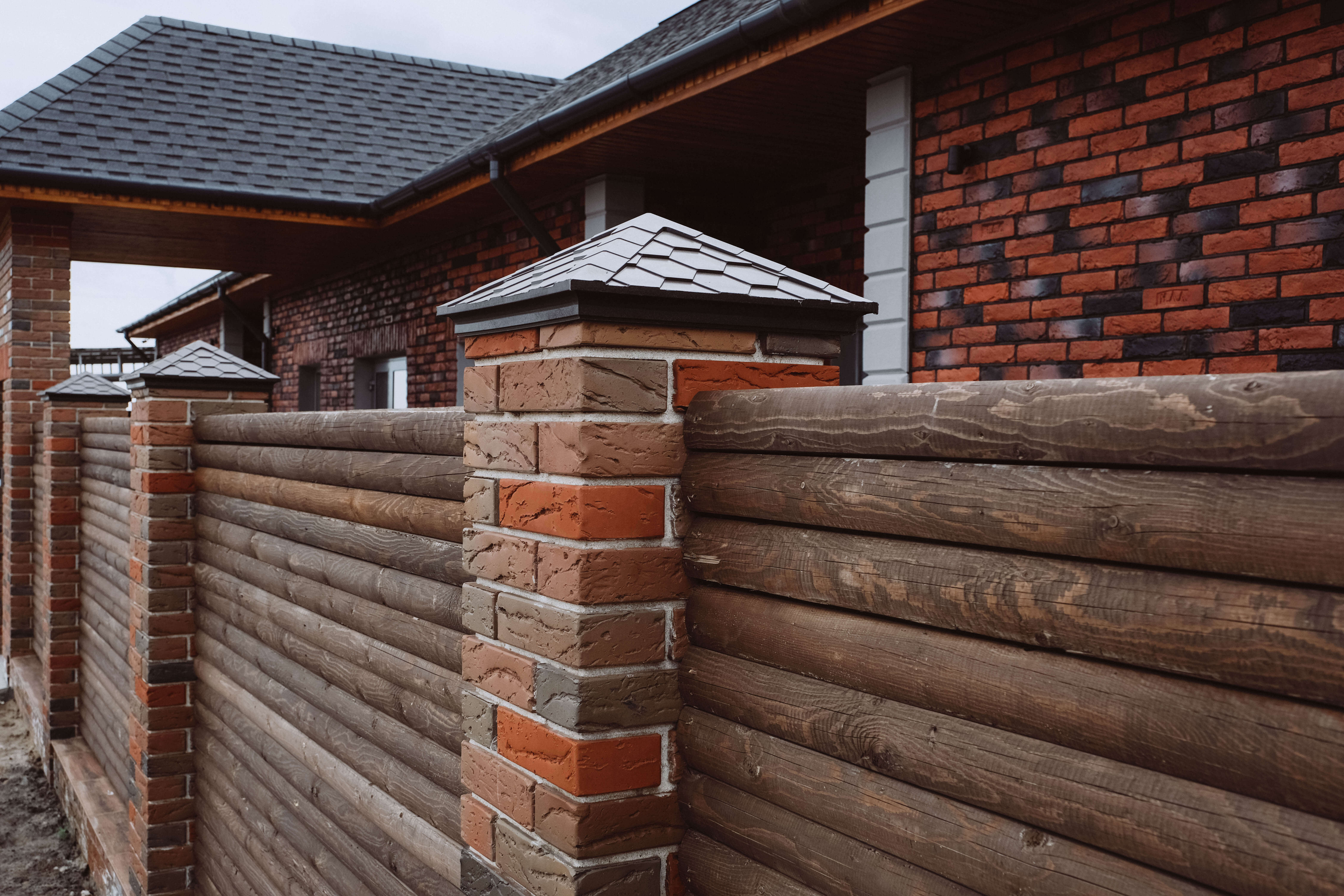 Колпак Zking Эверест Коричневый на столб 1.5х1.5 кирпича (390х390мм) в Владикавказе фото